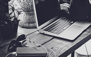 开云下载-Excel绝杀FNC，Mickey一己之力扛起全队