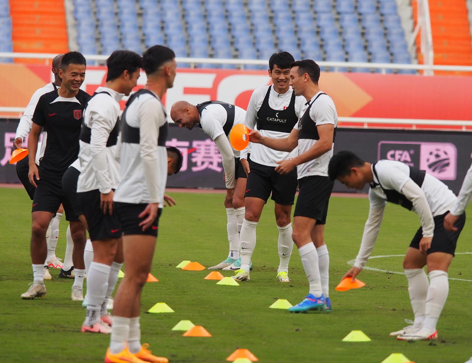 SHR轻取HKA,Elk极限生还后反打激烈交锋成都决赛之夜,技惊四座的简单介绍 SHR轻取HKA,Elk极限生还后反打激烈交锋成都决赛之夜,技惊四座的简单介绍