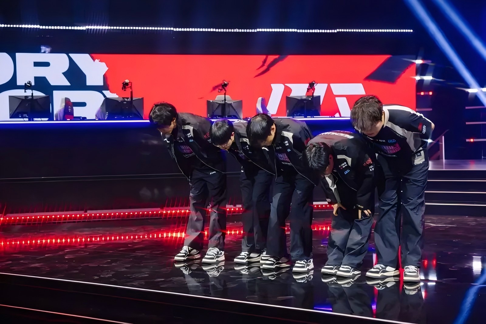 PSG血洗KT,Knight完成史诗逆转峡谷大战八强赛,留下经典瞬间 PSG血洗KT,Knight完成史诗逆转峡谷大战八强赛,留下经典瞬间