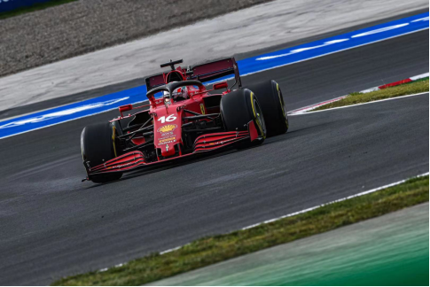 开云下载-梅赛德斯碾压哈斯车队，诺里斯刷新纪录